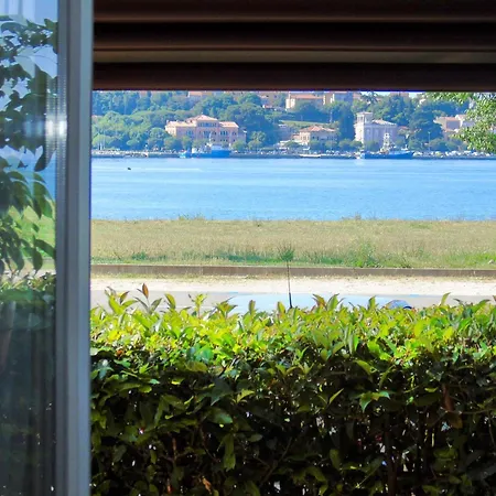 Blu Infinito Apartment&studios Homestay szállás