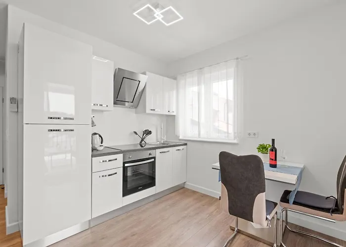 Blu Infinito Apartment&studios Homestay *