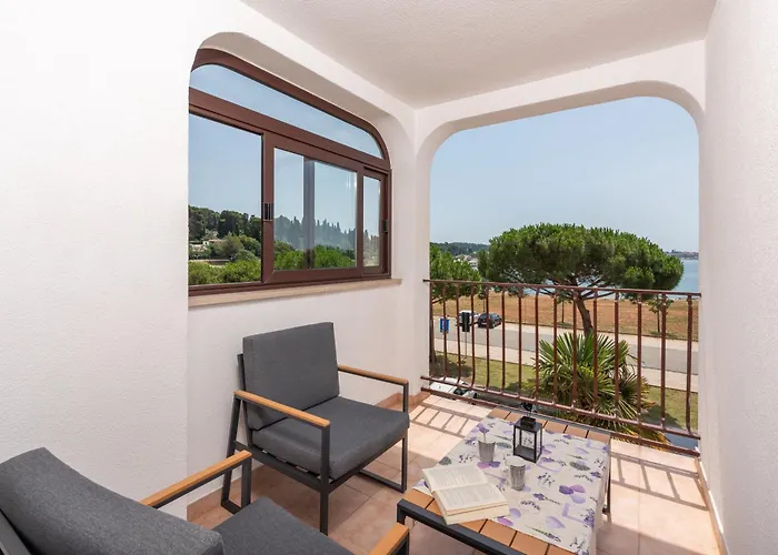 Homestay Blu Infinito Apartment&studios