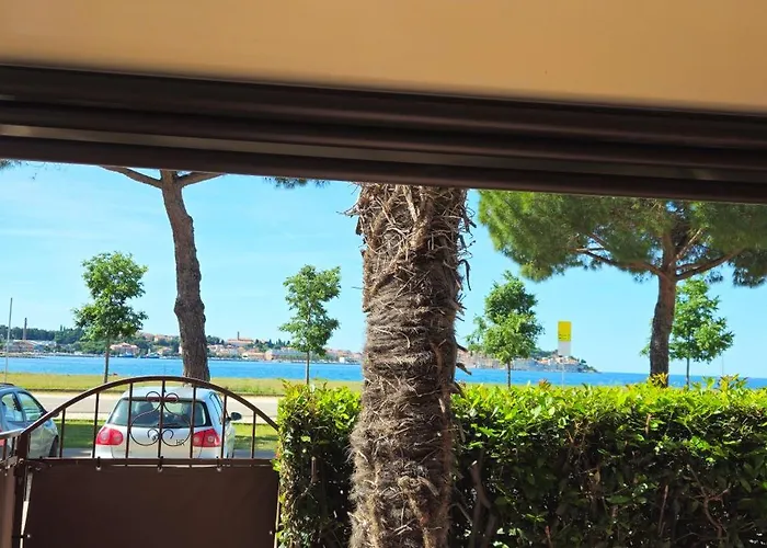 Homestay Blu Infinito Apartment&studios *