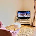 Blu Infinito Apartment&studios רוביני