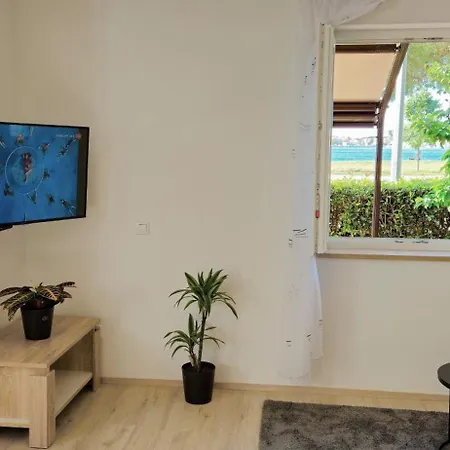 Blu Infinito Seaview Apartment&Studios *