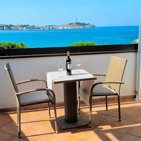 Blu Infinito Apartment&studios Kwatera prywatna