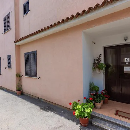 Blu Infinito Apartment&studios Privat bolig *